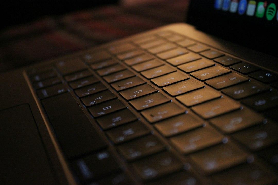 MacBookで右クリックする方法と、トラックパッドの副ボタンの設定