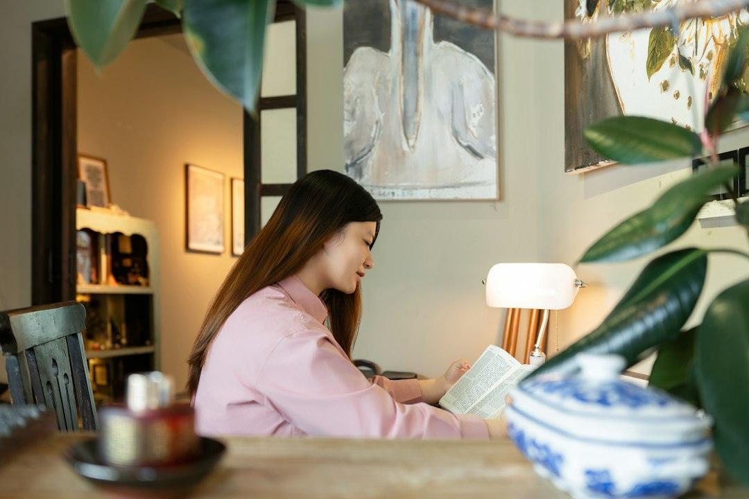 メンタル心理カウンセラーを独学で目指す勉強の順番と在宅での使い道