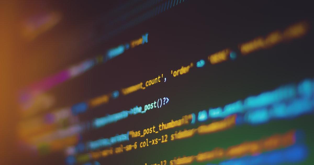 ノーコードで副業!プログラミング不要のアプリ開発で稼ぐ【2026年版】