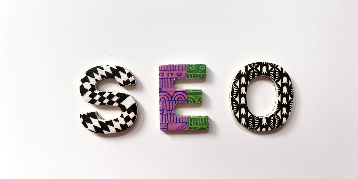 SEOコンサルタントのフリーランス独立|月収100万円を目指す戦略